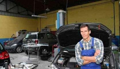 为何美国人偏爱自己修车，而中国人多选择修理厂？